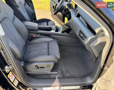 Чорний Ауді E-Tron, об'ємом двигуна 0 л та пробігом 70 тис. км за 36900 $, фото 25 на Automoto.ua