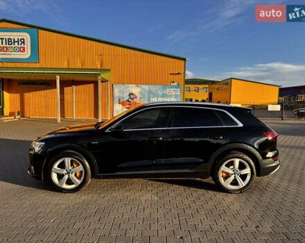 Черный Ауди E-Tron, объемом двигателя 0 л и пробегом 38 тыс. км за 37300 $, фото 3 на Automoto.ua