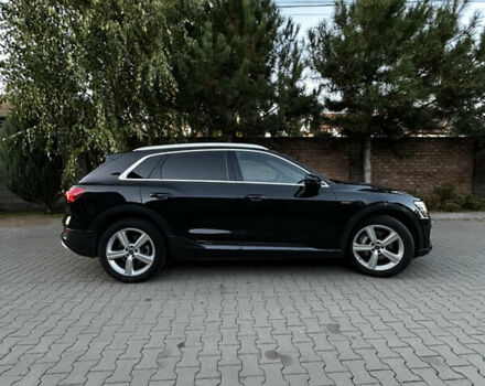 Черный Ауди E-Tron, объемом двигателя 0 л и пробегом 39 тыс. км за 36900 $, фото 6 на Automoto.ua