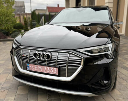 Чорний Ауді E-Tron, об'ємом двигуна 0 л та пробігом 34 тис. км за 39500 $, фото 3 на Automoto.ua