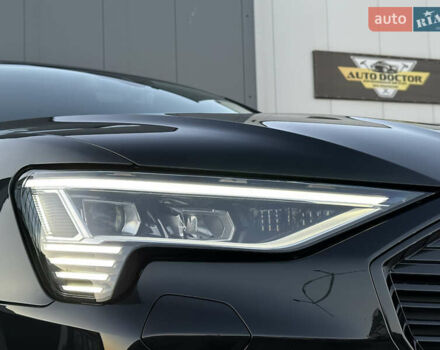 Черный Ауди E-Tron, объемом двигателя 0 л и пробегом 35 тыс. км за 38850 $, фото 23 на Automoto.ua