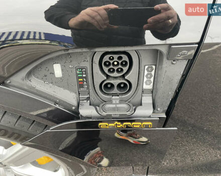 Чорний Ауді E-Tron, об'ємом двигуна 0 л та пробігом 22 тис. км за 33999 $, фото 18 на Automoto.ua
