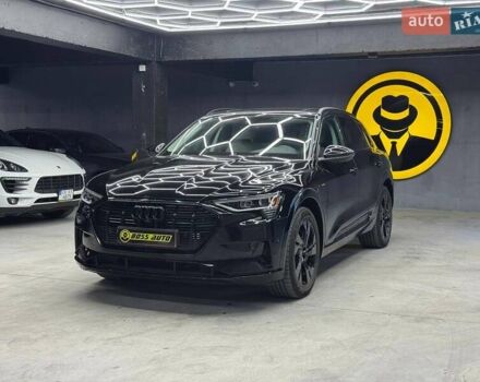 Черный Ауди E-Tron, объемом двигателя 0 л и пробегом 62 тыс. км за 36500 $, фото 2 на Automoto.ua