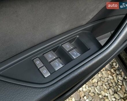 Черный Ауди E-Tron, объемом двигателя 0 л и пробегом 63 тыс. км за 49500 $, фото 58 на Automoto.ua