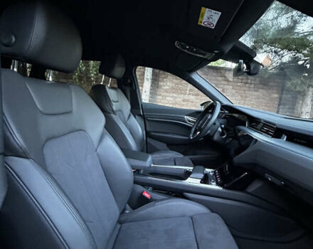 Черный Ауди E-Tron, объемом двигателя 0 л и пробегом 39 тыс. км за 36900 $, фото 27 на Automoto.ua