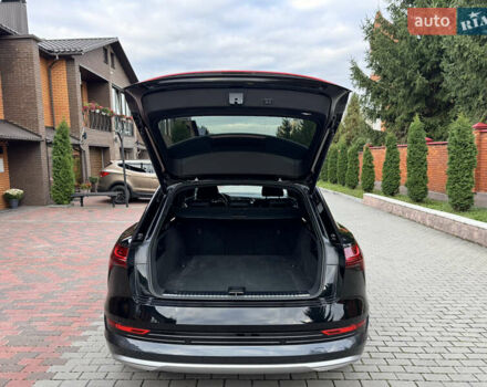 Черный Ауди E-Tron, объемом двигателя 0 л и пробегом 22 тыс. км за 37700 $, фото 37 на Automoto.ua