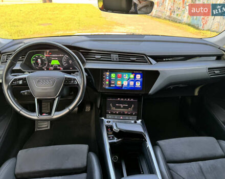 Чорний Ауді E-Tron, об'ємом двигуна 0 л та пробігом 70 тис. км за 36900 $, фото 35 на Automoto.ua