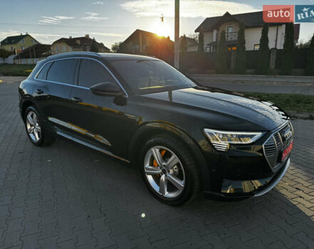 Черный Ауди E-Tron, объемом двигателя 0 л и пробегом 38 тыс. км за 37300 $, фото 17 на Automoto.ua