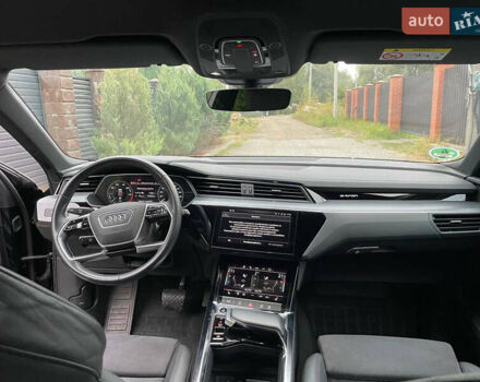 Чорний Ауді E-Tron, об'ємом двигуна 0 л та пробігом 35 тис. км за 37900 $, фото 6 на Automoto.ua
