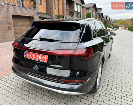 Черный Ауди E-Tron, объемом двигателя 0 л и пробегом 22 тыс. км за 37700 $, фото 39 на Automoto.ua