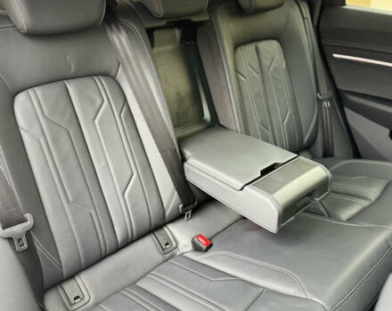 Чорний Ауді E-Tron, об'ємом двигуна 0 л та пробігом 34 тис. км за 39500 $, фото 69 на Automoto.ua