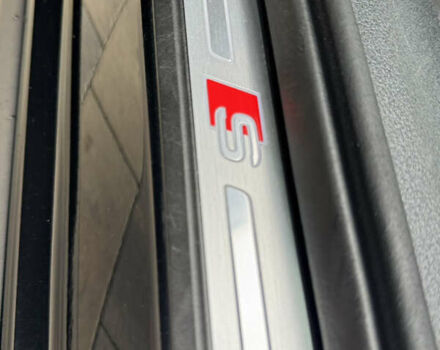 Чорний Ауді E-Tron, об'ємом двигуна 0 л та пробігом 34 тис. км за 39500 $, фото 88 на Automoto.ua