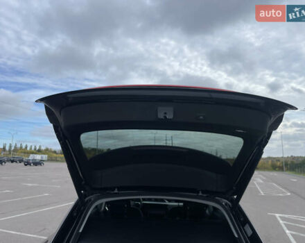 Чорний Ауді E-Tron, об'ємом двигуна 0 л та пробігом 21 тис. км за 34950 $, фото 24 на Automoto.ua