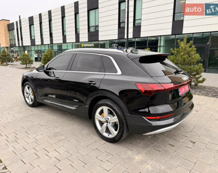 Чорний Ауді E-Tron, об'ємом двигуна 0 л та пробігом 35 тис. км за 37300 $, фото 9 на Automoto.ua