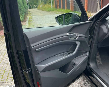 Чорний Ауді E-Tron, об'ємом двигуна 0 л та пробігом 35 тис. км за 37900 $, фото 9 на Automoto.ua