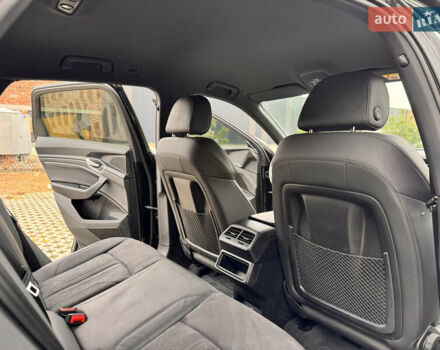 Чорний Ауді E-Tron, об'ємом двигуна 0 л та пробігом 35 тис. км за 37300 $, фото 47 на Automoto.ua