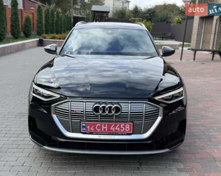 Черный Ауди E-Tron, объемом двигателя 0 л и пробегом 42 тыс. км за 38500 $, фото 3 на Automoto.ua