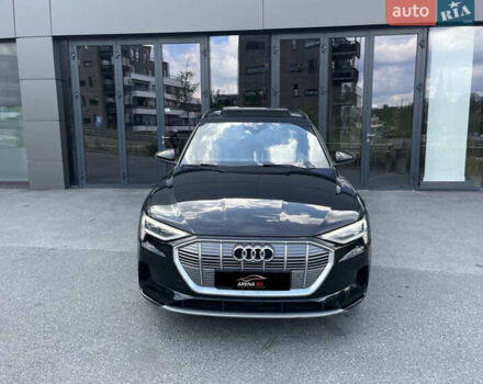 Чорний Ауді E-Tron, об'ємом двигуна 0 л та пробігом 150 тис. км за 27900 $, фото 1 на Automoto.ua
