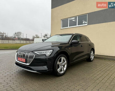 Черный Ауди E-Tron, объемом двигателя 0 л и пробегом 142 тыс. км за 23500 $, фото 1 на Automoto.ua