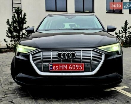 Черный Ауди E-Tron, объемом двигателя 0 л и пробегом 135 тыс. км за 22900 $, фото 1 на Automoto.ua