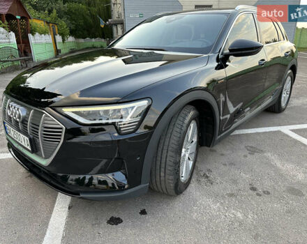 Черный Ауди E-Tron, объемом двигателя 0 л и пробегом 203 тыс. км за 23000 $, фото 1 на Automoto.ua