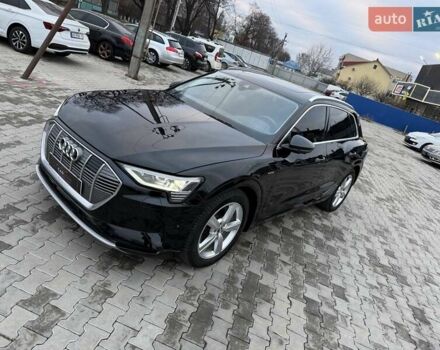 Черный Ауди E-Tron, объемом двигателя 0 л и пробегом 65 тыс. км за 29700 $, фото 1 на Automoto.ua