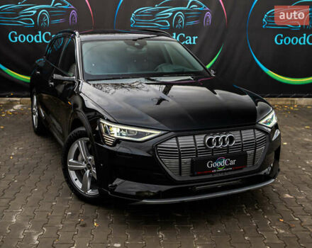 Чорний Ауді E-Tron, об'ємом двигуна 0 л та пробігом 100 тис. км за 31400 $, фото 1 на Automoto.ua