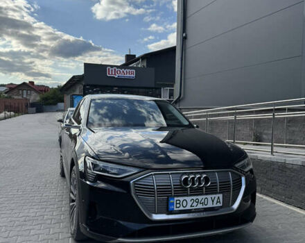 Чорний Ауді E-Tron, об'ємом двигуна 0 л та пробігом 199 тис. км за 27800 $, фото 1 на Automoto.ua