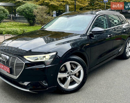 Черный Ауди E-Tron, объемом двигателя 0 л и пробегом 204 тыс. км за 21900 $, фото 1 на Automoto.ua