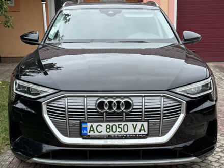 Черный Ауди E-Tron, объемом двигателя 0 л и пробегом 211 тыс. км за 20500 $, фото 1 на Automoto.ua