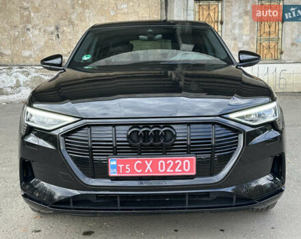 Черный Ауди E-Tron, объемом двигателя 0 л и пробегом 120 тыс. км за 28999 $, фото 1 на Automoto.ua