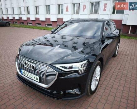 Чорний Ауді E-Tron, об'ємом двигуна 0 л та пробігом 122 тис. км за 29000 $, фото 1 на Automoto.ua