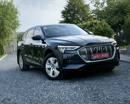 Чорний Ауді E-Tron, об'ємом двигуна 0 л та пробігом 125 тис. км за 28000 $, фото 1 на Automoto.ua