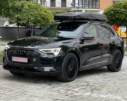 Черный Ауди E-Tron, объемом двигателя 0 л и пробегом 114 тыс. км за 29600 $, фото 1 на Automoto.ua