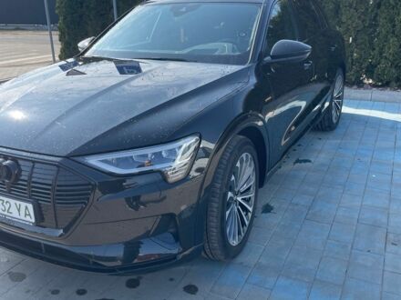 Черный Ауди E-Tron, объемом двигателя 0 л и пробегом 95 тыс. км за 45000 $, фото 1 на Automoto.ua