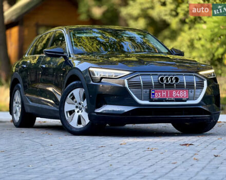Чорний Ауді E-Tron, об'ємом двигуна 0 л та пробігом 128 тис. км за 28200 $, фото 1 на Automoto.ua