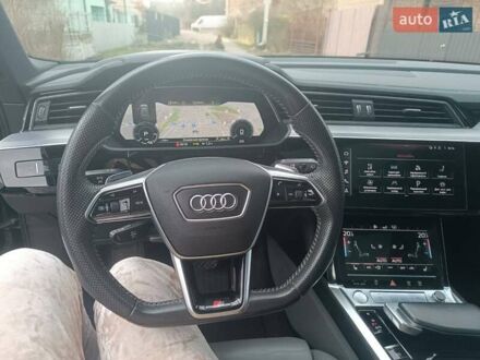 Черный Ауди E-Tron, объемом двигателя 0 л и пробегом 167 тыс. км за 32450 $, фото 1 на Automoto.ua