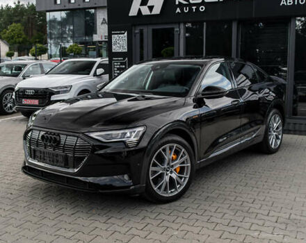 Чорний Ауді E-Tron, об'ємом двигуна 0 л та пробігом 69 тис. км за 33900 $, фото 1 на Automoto.ua