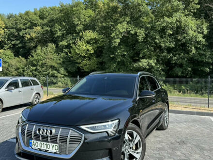 Чорний Ауді E-Tron, об'ємом двигуна 0 л та пробігом 120 тис. км за 27800 $, фото 1 на Automoto.ua