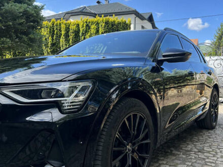 Черный Ауди E-Tron, объемом двигателя 0 л и пробегом 133 тыс. км за 28000 $, фото 1 на Automoto.ua