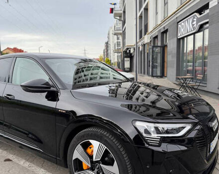 Чорний Ауді E-Tron, об'ємом двигуна 0 л та пробігом 60 тис. км за 39000 $, фото 1 на Automoto.ua