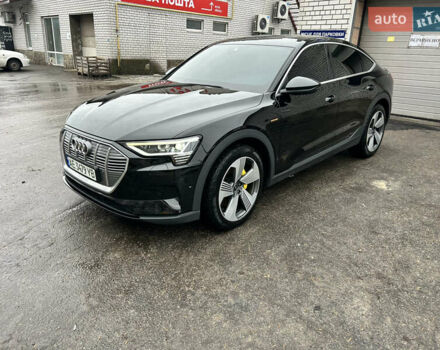 Черный Ауди E-Tron, объемом двигателя 0 л и пробегом 190 тыс. км за 24500 $, фото 1 на Automoto.ua