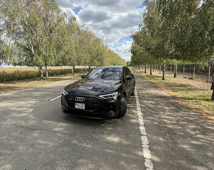 Чорний Ауді E-Tron, об'ємом двигуна 0 л та пробігом 87 тис. км за 38000 $, фото 1 на Automoto.ua