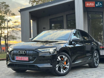 Чорний Ауді E-Tron, об'ємом двигуна 0 л та пробігом 161 тис. км за 29400 $, фото 1 на Automoto.ua
