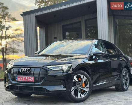 Ауди E-Tron 2020 в Тернополе на Automoto.ua Черный Ауди E-Tron, объемом двигателя 0 л и пробегом 161 тыс. км за 29400 $, фото 1 на Automoto.ua
