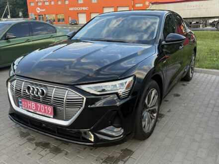 Чорний Ауді E-Tron, об'ємом двигуна 0 л та пробігом 99 тис. км за 33500 $, фото 1 на Automoto.ua