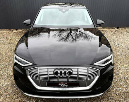 Черный Ауди E-Tron, объемом двигателя 0 л и пробегом 32 тыс. км за 35500 $, фото 1 на Automoto.ua