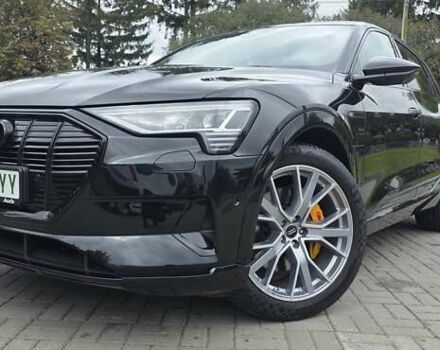 Чорний Ауді E-Tron, об'ємом двигуна 0 л та пробігом 138 тис. км за 29900 $, фото 1 на Automoto.ua