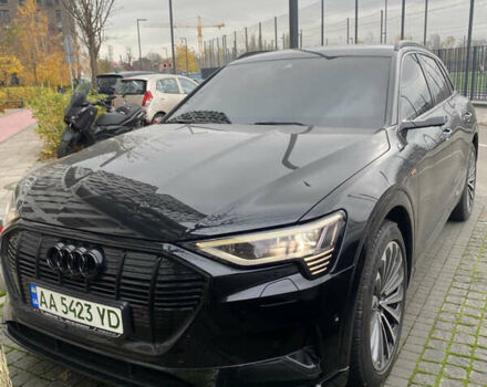 Черный Ауди E-Tron, объемом двигателя 0 л и пробегом 146 тыс. км за 31900 $, фото 1 на Automoto.ua