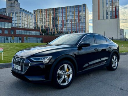 Черный Ауди E-Tron, объемом двигателя 0 л и пробегом 101 тыс. км за 27900 $, фото 1 на Automoto.ua